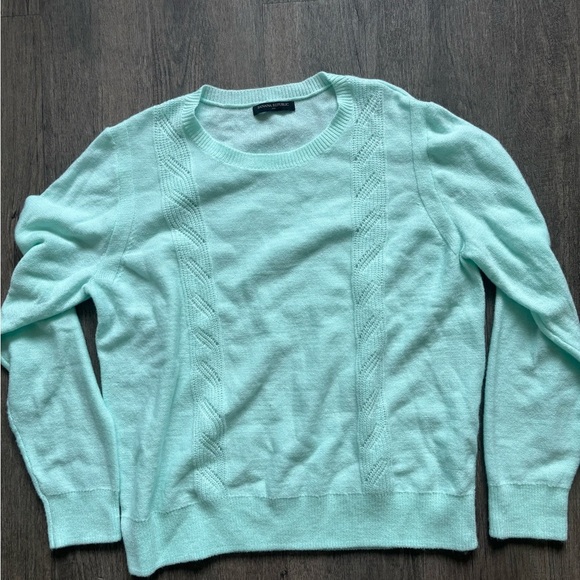 Banana Republic Light Green Women's Sweater - Picture 1 of 5